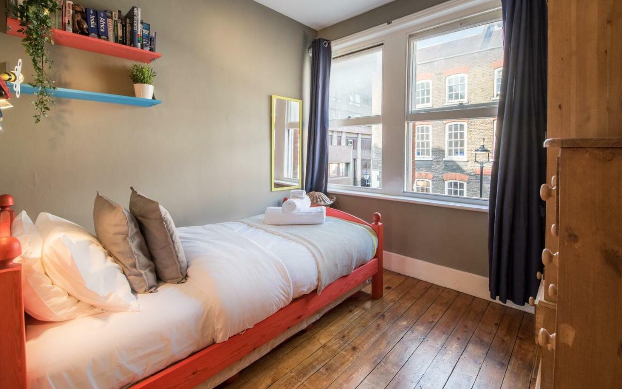 Artistic And Soulful Carnaby Street Movie Pad Apartment London Ngoại thất bức ảnh